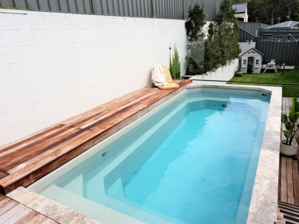 Little Pools Relax 5.2 Marble plunge pool installation