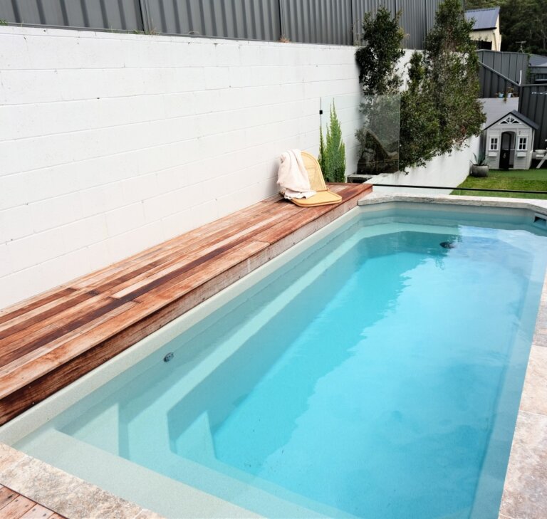 Little Pools Relax 5.2 Marble plunge pool installation