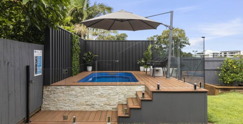 Precast plunge pool versus fiberglass plunge pool