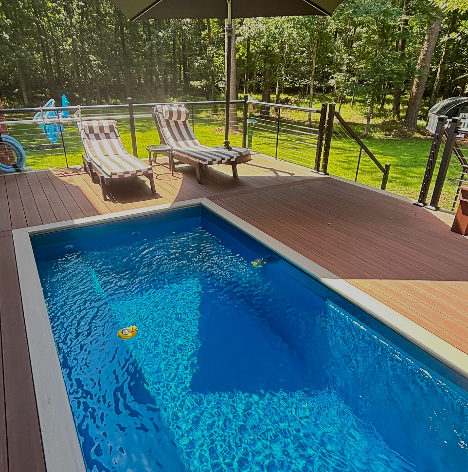 patio plunge pool with beach chairs